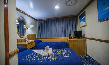 cabin category b twin (5).jpg Panorama 2
